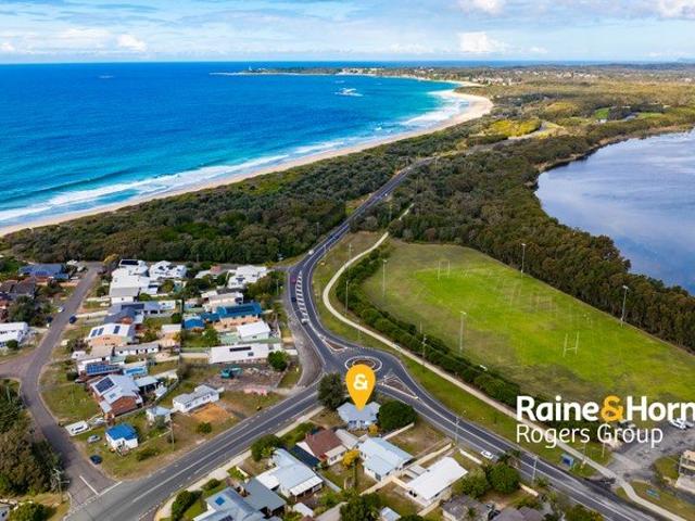 House for sale in Budgewoi, New South Wales