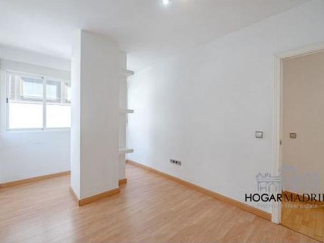 Casa en venta en Madrid, Castillejos