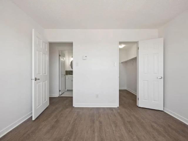 Apartment for rent in McLaughlin, Oshawa