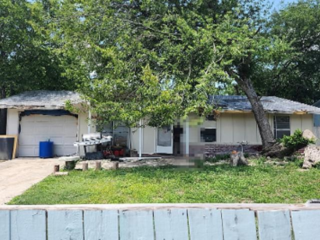 House for sale in Leesville, Texas