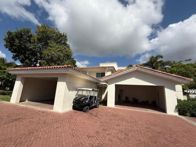 BUENAVENTURA | SE VENDE | CASA CON PISCINA FRENTE AL LAGO