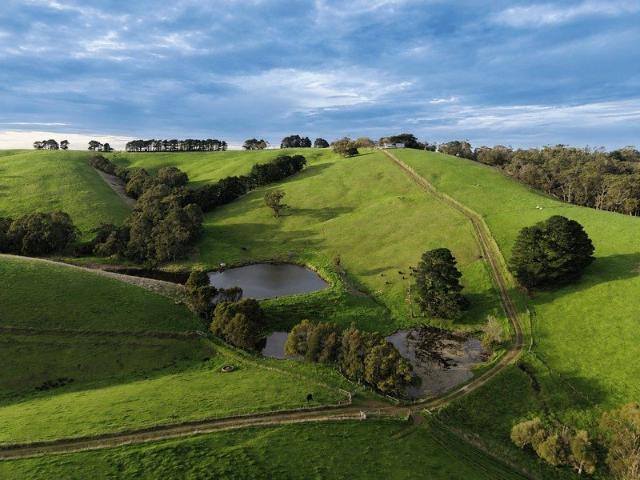 Cottage for sale in Buffalo, Victoria