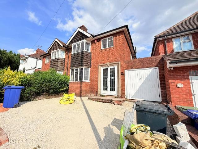 House for rent in Dixons Green, West Midlands