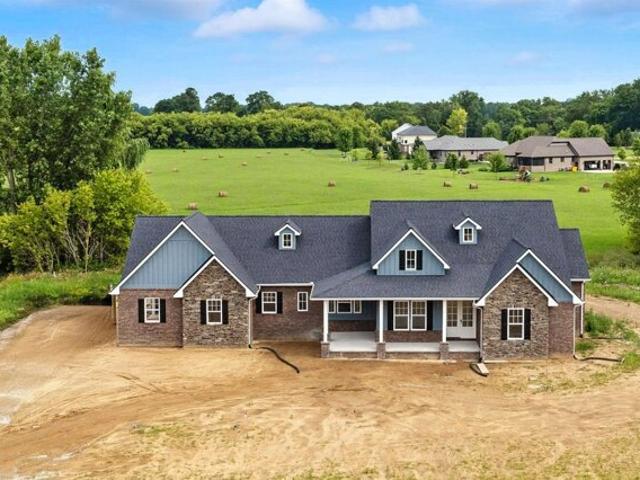 House for sale in Romeo