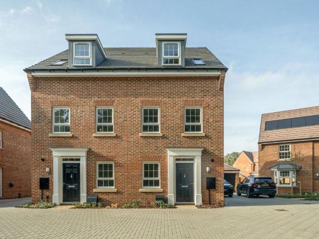 House for rent in Finchampstead, Arborfield Green