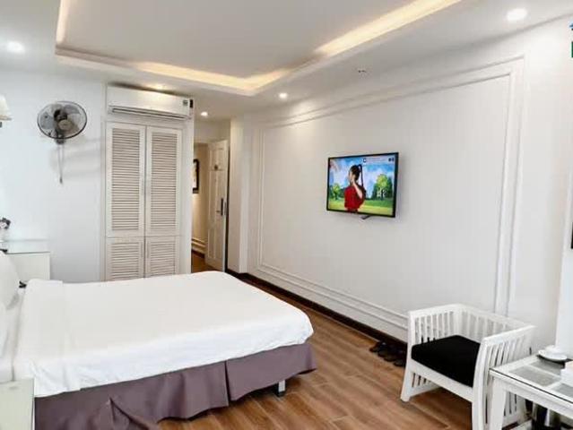 Nhà mặt phố bán tại Hoàn Kiếm, Hà Nội