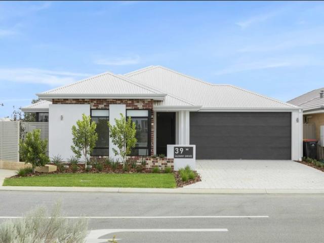 Cottage for sale in Bullsbrook, Western Australia