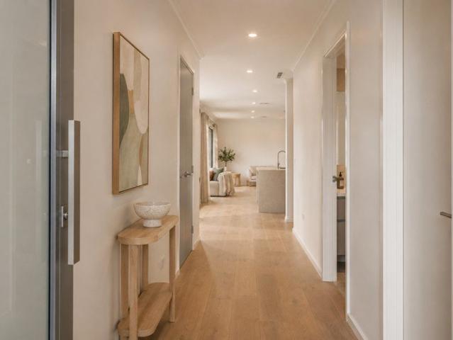 Cottage for sale in Embleton, Western Australia