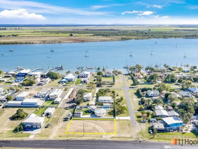 Land for sale in Burnett Heads, Queensland