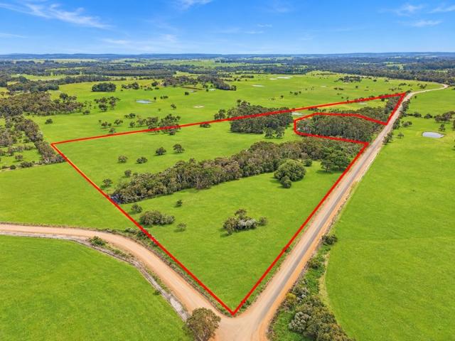 Cottage for sale in Youngs Siding, City Of Albany
