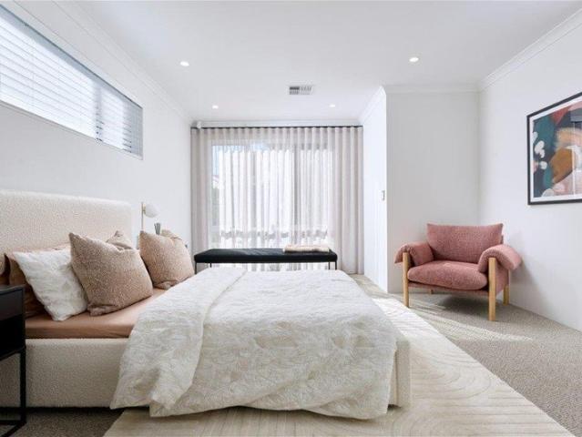 Cottage for sale in Midvale, Western Australia