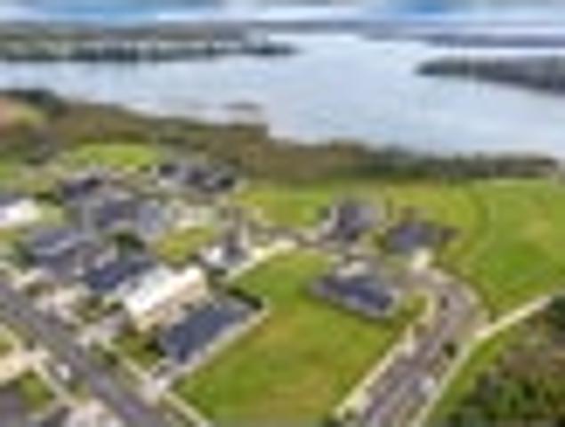 Land for sale in Awhitu
