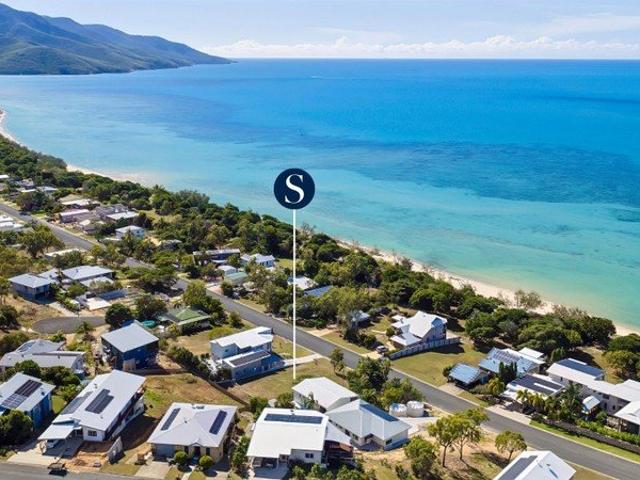 Land for sale in Hideaway Bay, Queensland