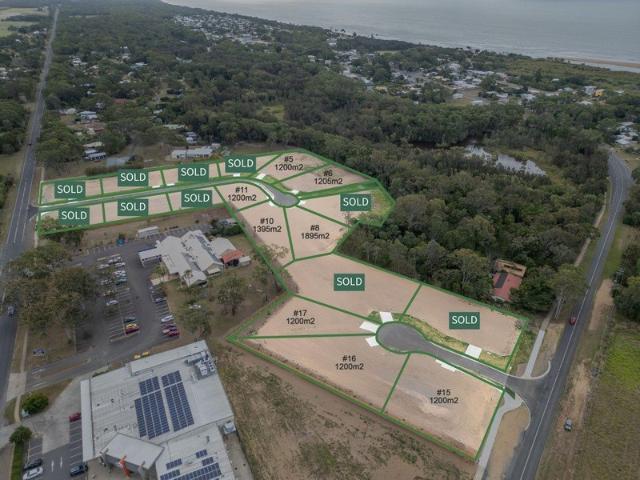 Land for sale in Moore Park Beach