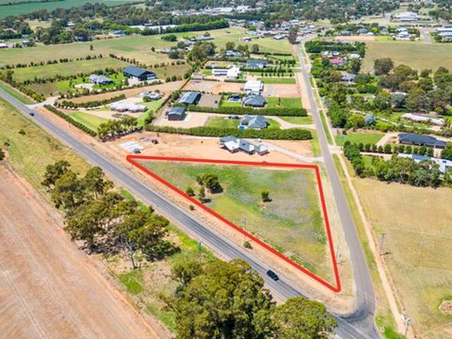 Land for sale in Barooga, Berrigan Shire Council