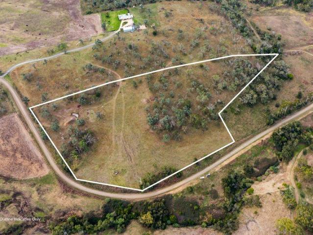 Cottage for sale in Southbrook, Queensland