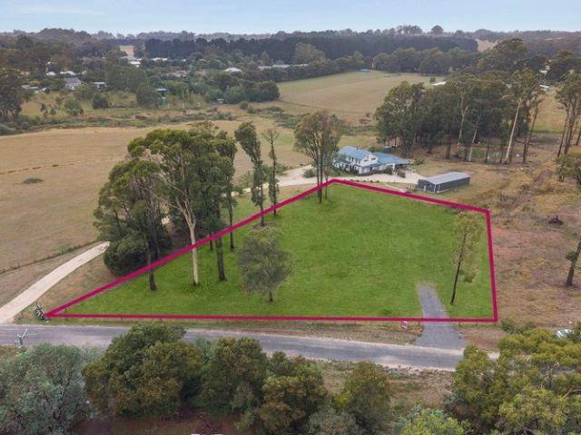 Land for sale in Trentham, Victoria