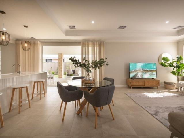 Cottage for sale in Champion Lakes, Western Australia