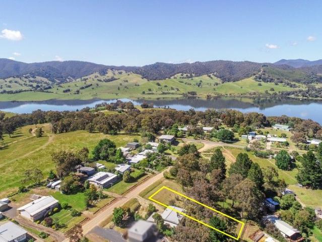 Land for sale in Howqua Inlet, Victoria