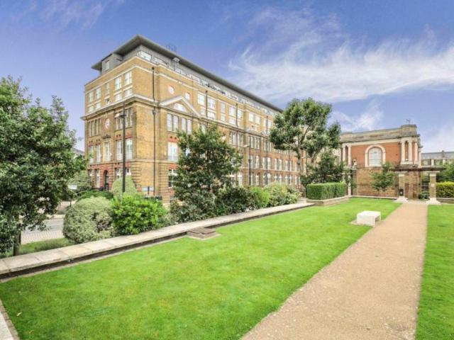Apartment for rent in Plumstead, Greater London