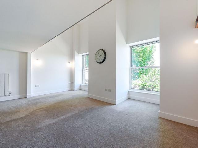 Apartment for rent in Plumstead, Greater London