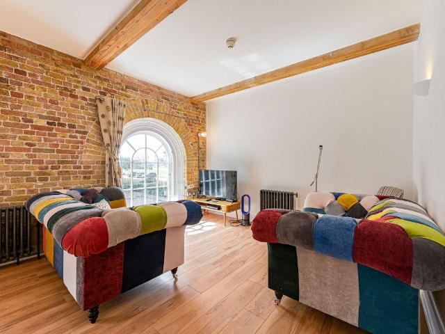 Apartment for rent in Greater London