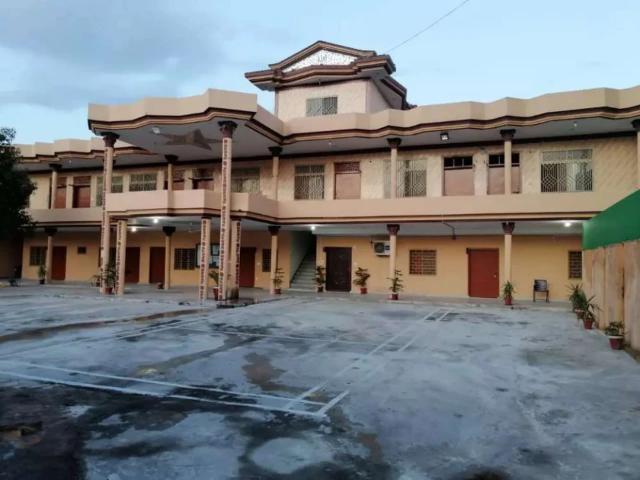 Commercial for rent in چک شہزاد, زون ۴