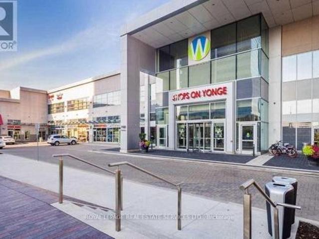 Commercial for rent in York, Ontario
