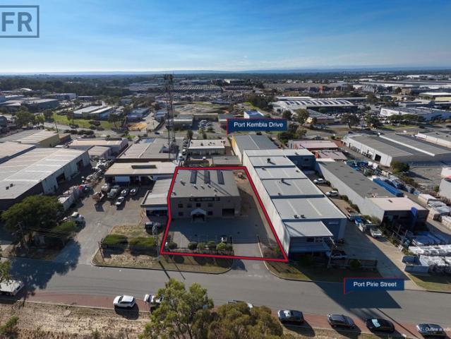 Warehouse for sale in Bibra Lake, Western Australia