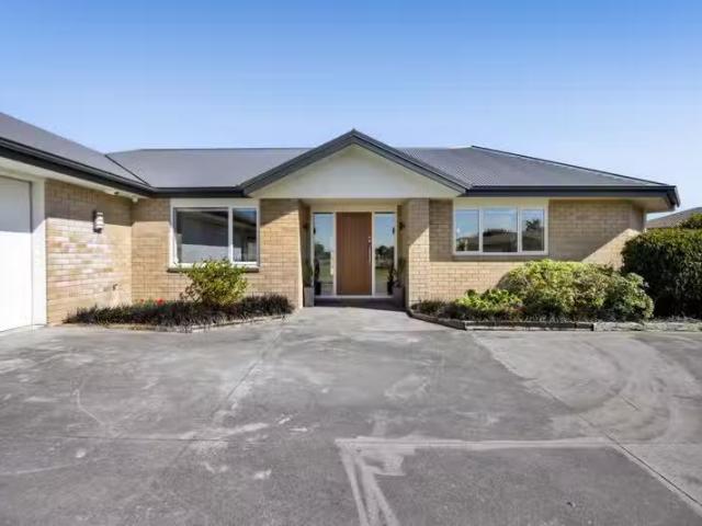 House for sale in Pembroke, Taranaki