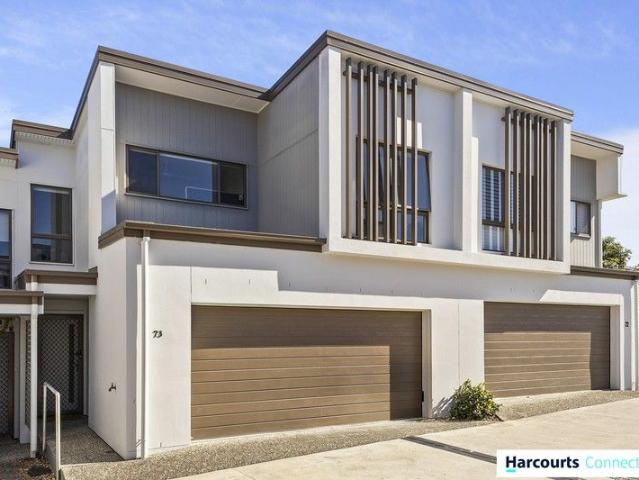 Townhouse for sale in Toombul, Queensland