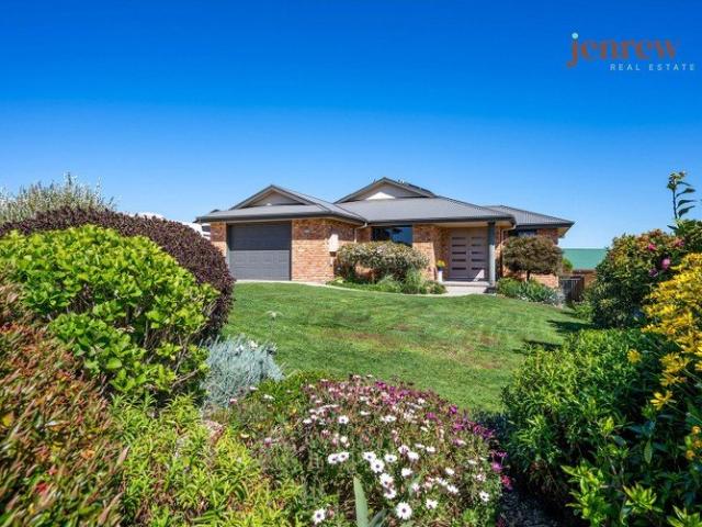 House for sale in Romaine, Burnie