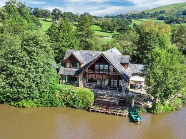 House for sale in Lyons, Greater London