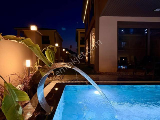 Döşemealti, Antalya içerisinde satılık Villa