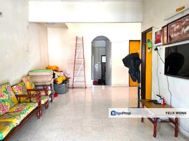House for sale in Country Heights Damansara, Kuala Lumpur
