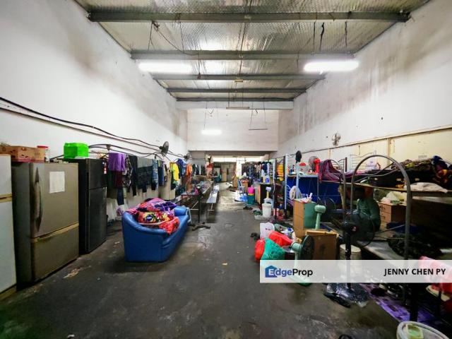 Warehouse for sale in Kajang, Langat