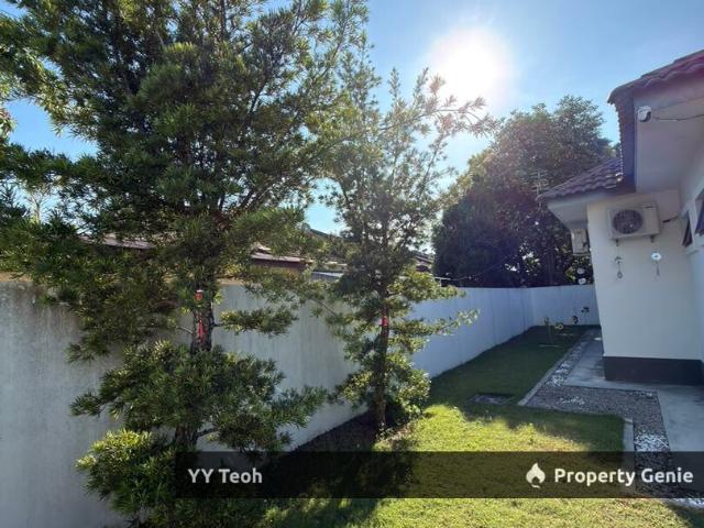 Bungalow for sale in Bukit Katil, Malaka