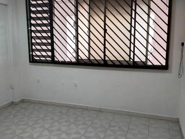 Detached House for rent in Bukit Batok, 05 South West