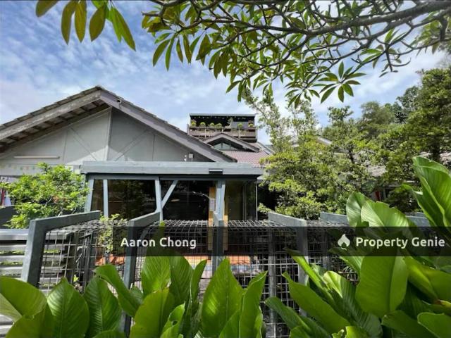 Terraced House for sale in Malaka