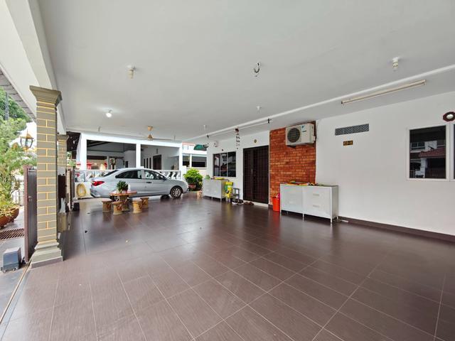 Residential House for sale in Malaka