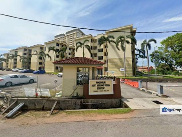 Condominium for rent in Malaka