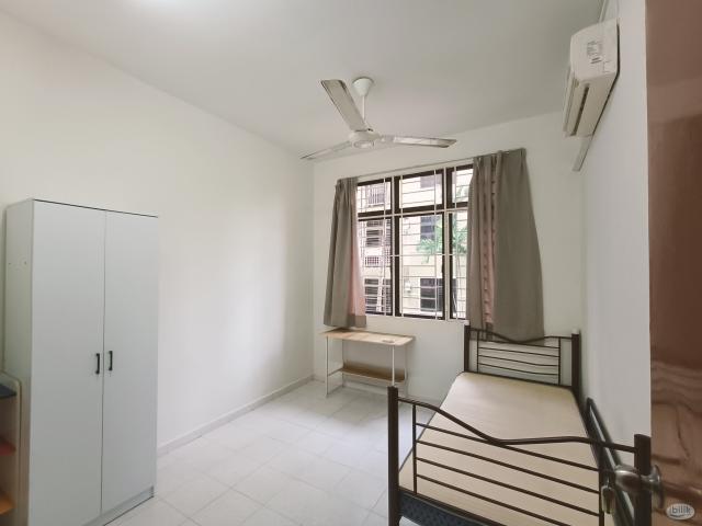 Room for rent in Malaka