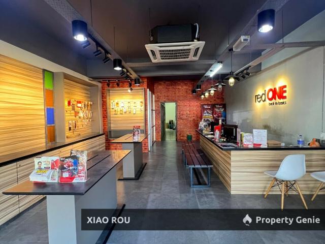 Shop for sale in Malaka