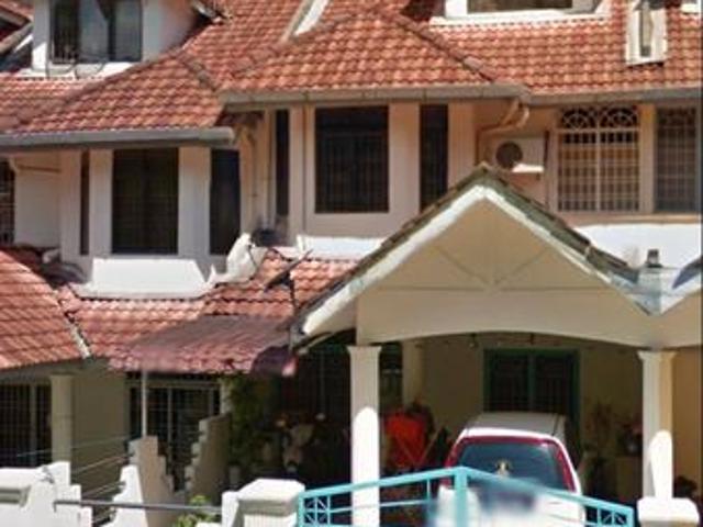 Terraced House for sale in Malaka