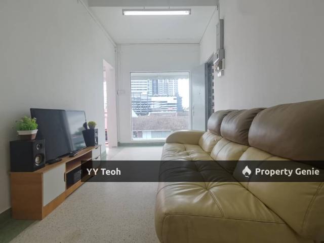 Apartment for sale in Malaka