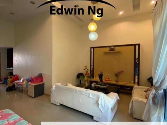 House for sale in Bukit Dumbar