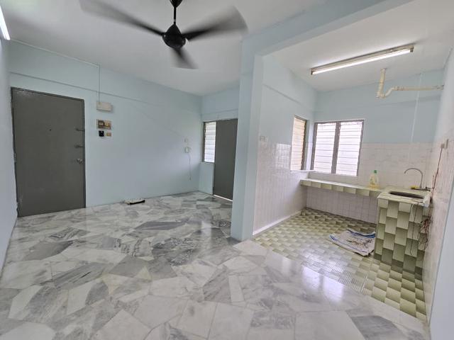 Flat for sale in Selayang, Selangor