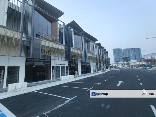 Shop for rent in Bukit Ledang, Johor