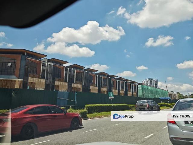 Shop for rent in Bukit Ledang, Johor