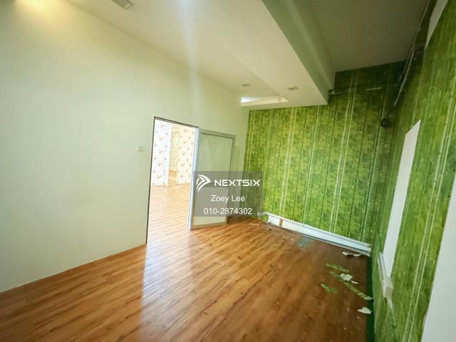 Shop for rent in Bukit Ledang, Johor